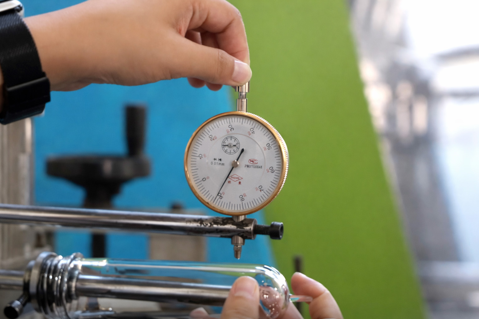 PET preform size measurement and quality inspection